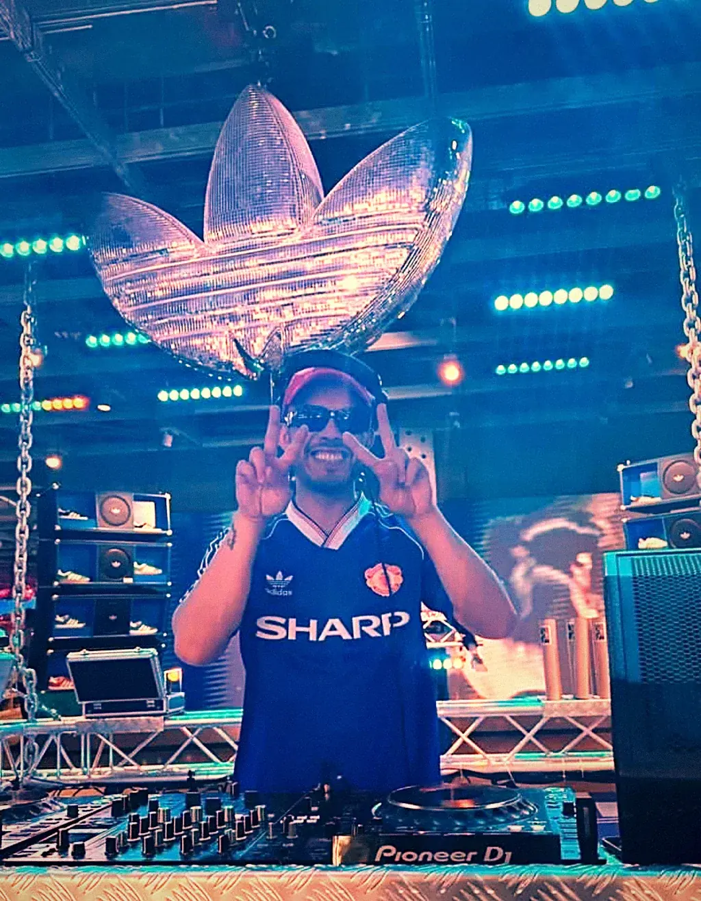 BDJ performing an open-format DJ set
